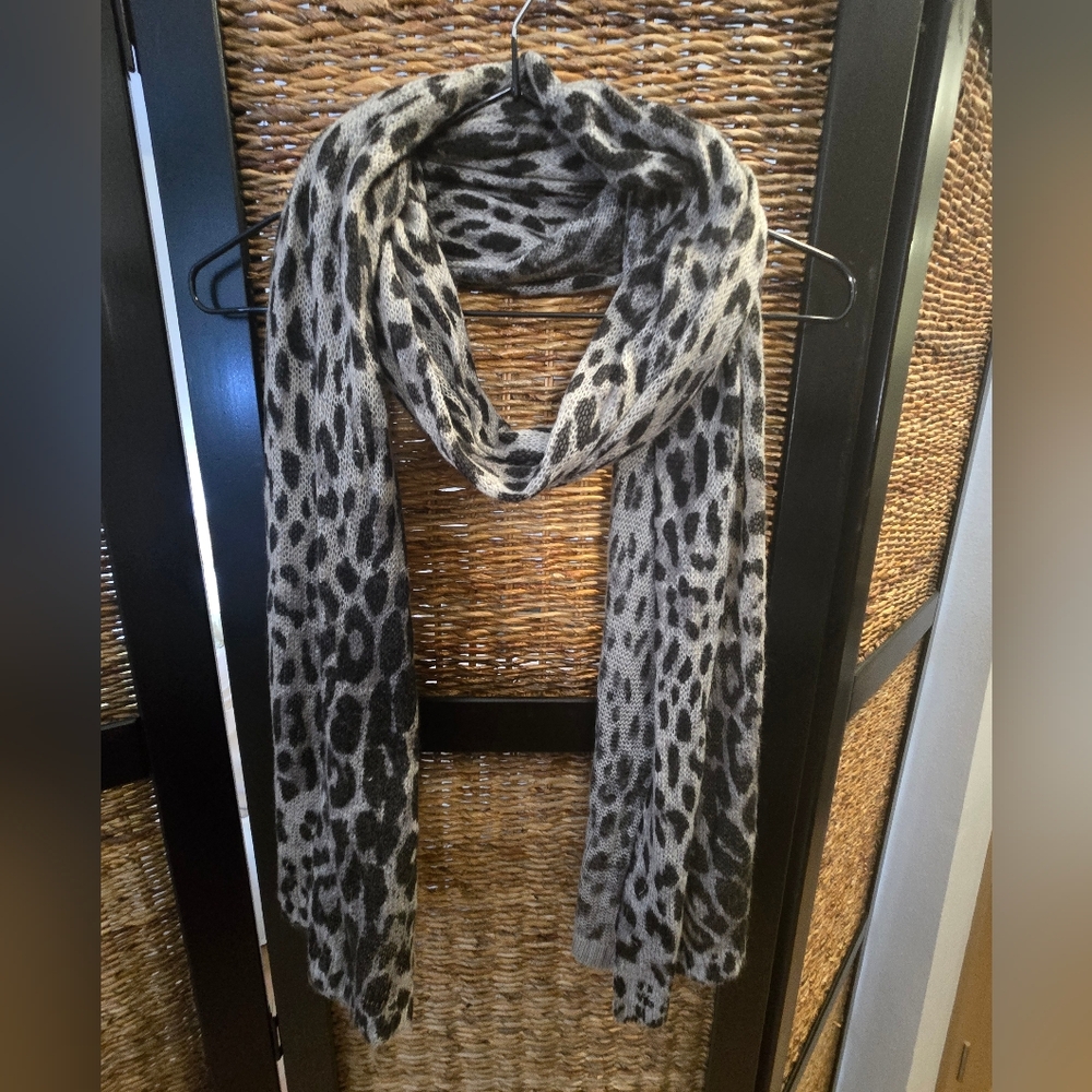 Ralph Lauren Gray Animal Print Scarf